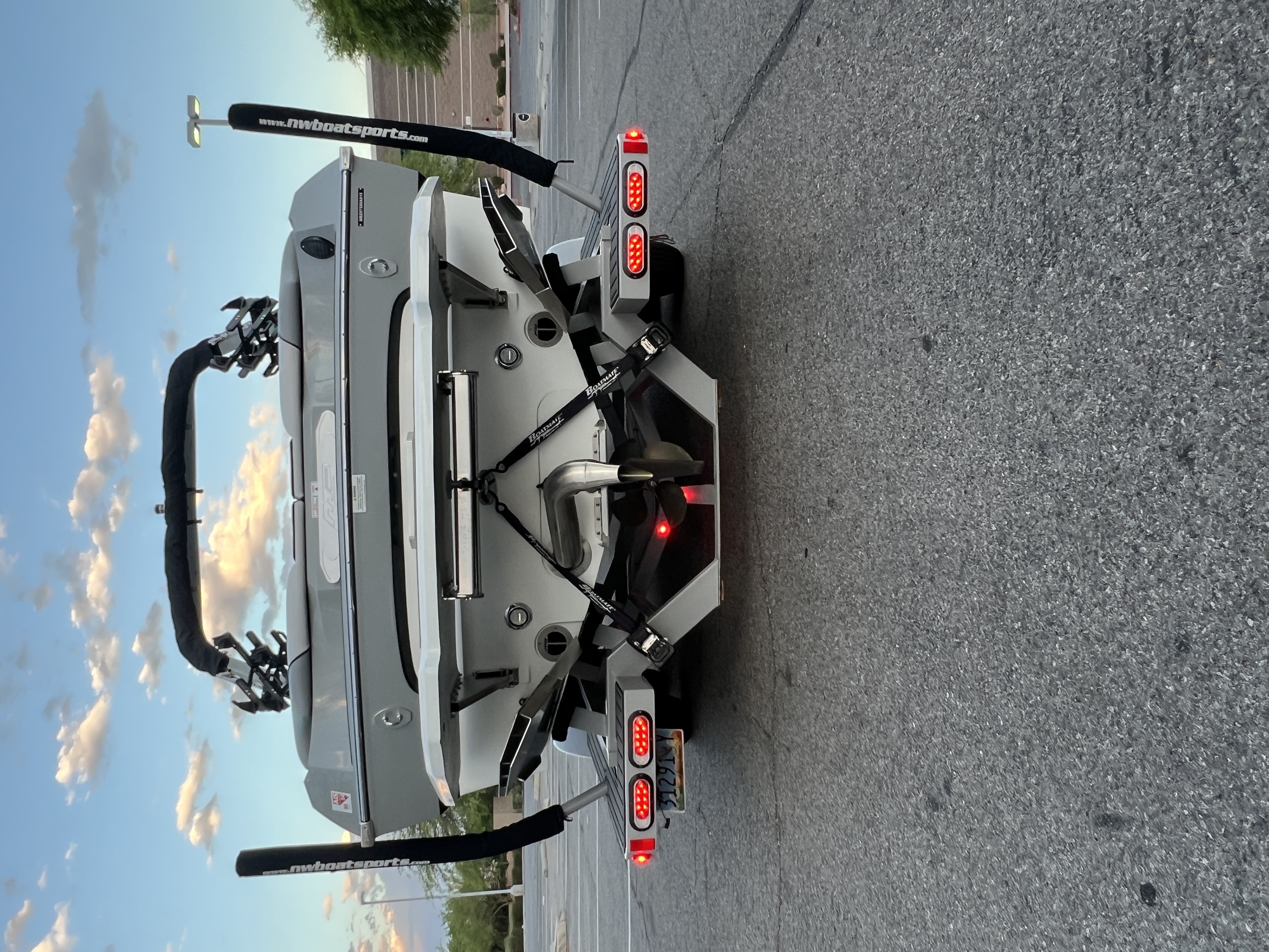 2019 MB B52 23' Icon